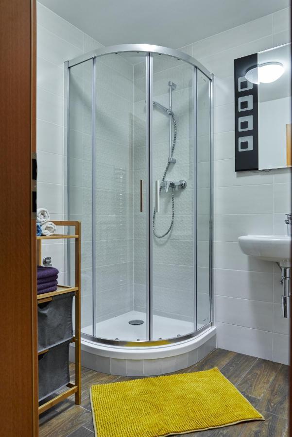 Apartman Artemis Bešeňová Eksteriør billede