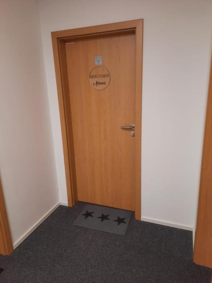 Apartman Artemis Bešeňová Eksteriør billede